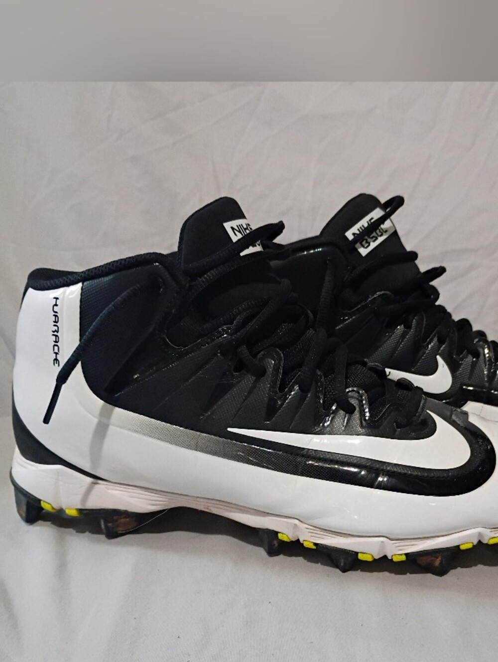 Nike Huarache Cleats Men’s Size 11